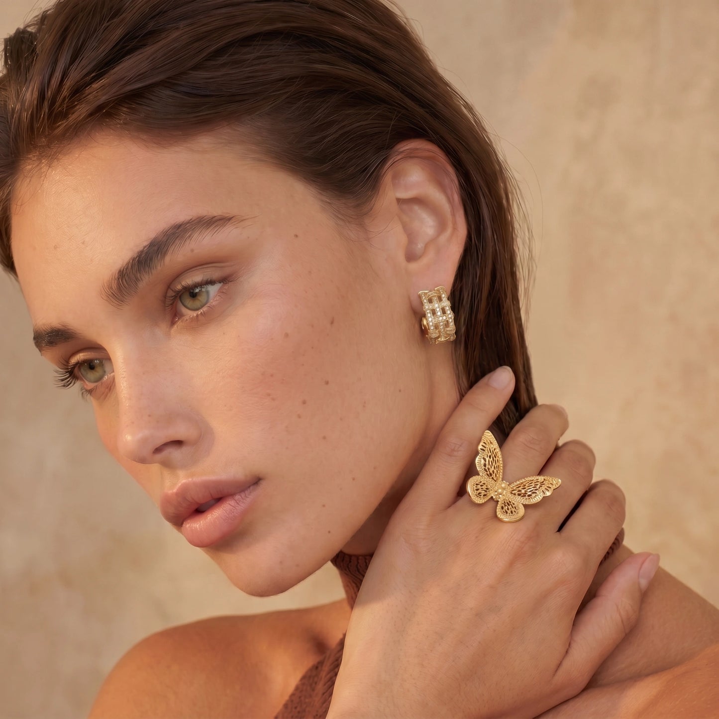 Orecchini Cerchi Intrecciati dei Sogni con cristalli — confezione regalo Fiora Boutique
