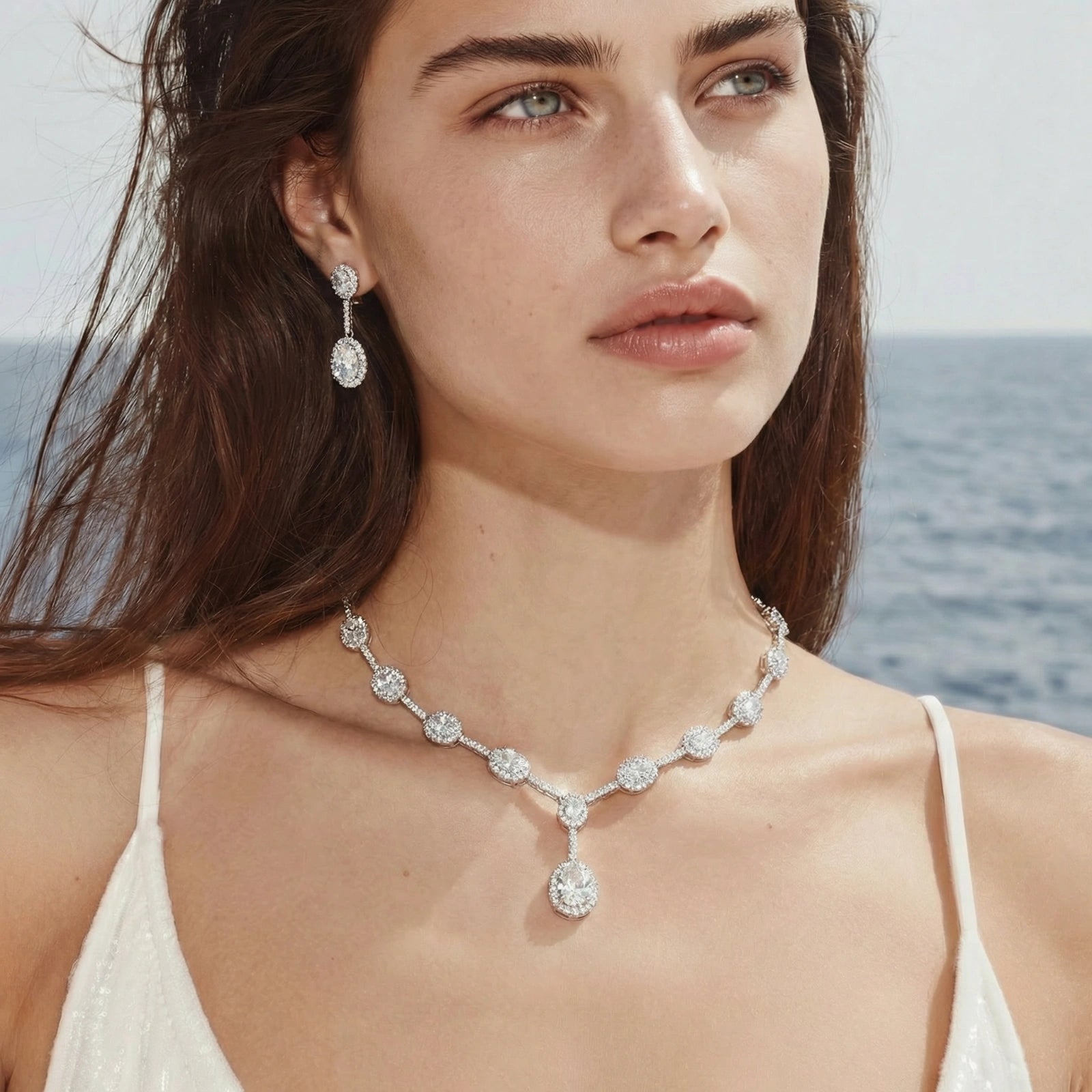Set Cascata Celeste con zirconi ovali in oro bianco — confezione regalo Fiora Boutique