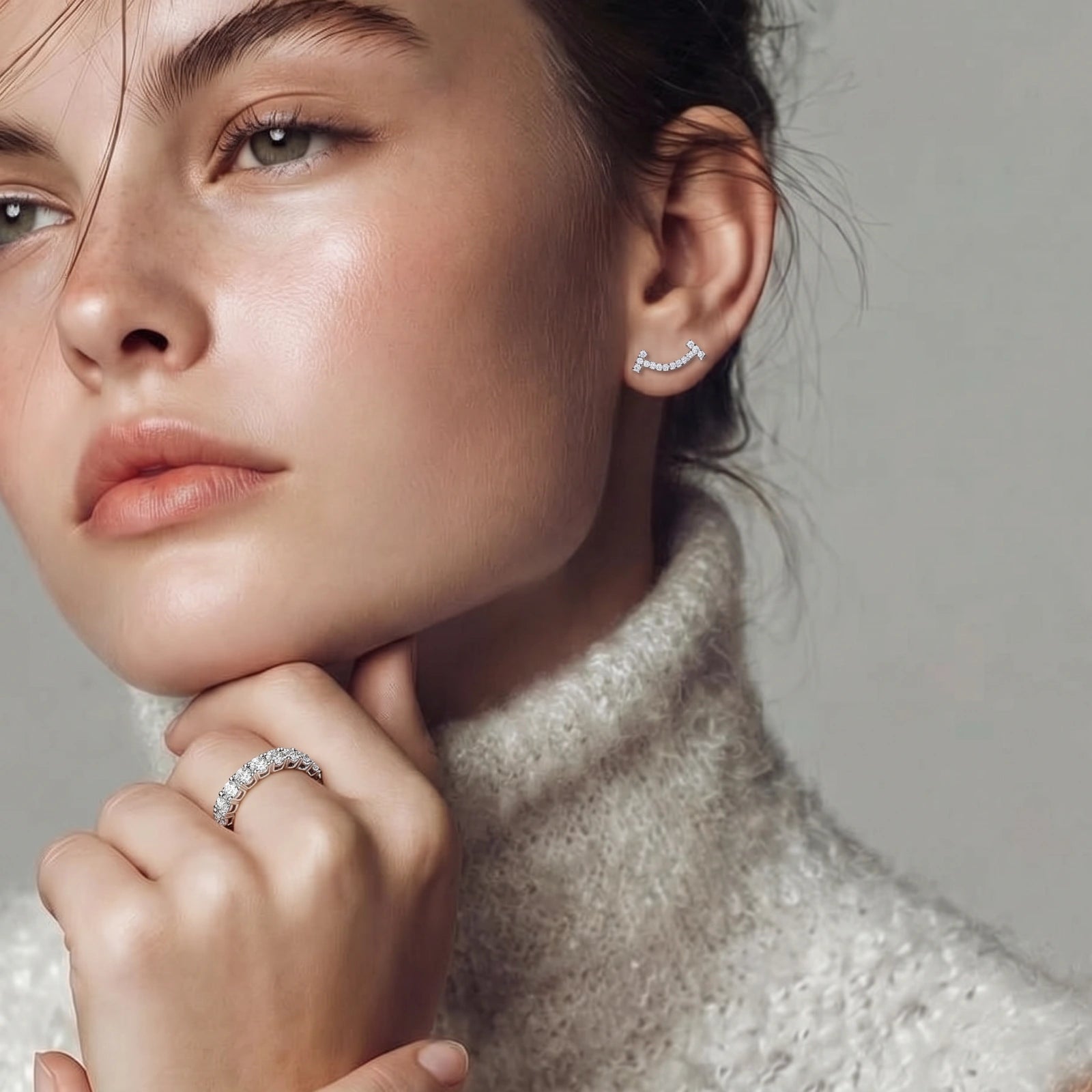 Orecchini Scalatore ad Arco Cosmico con moissanite in argento — confezione regalo Fiora Boutique